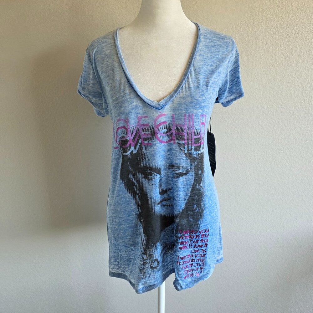 NEW Scott Free Collection T-Shirt LOVE CHILD Blue Lightweight Stretch Size L